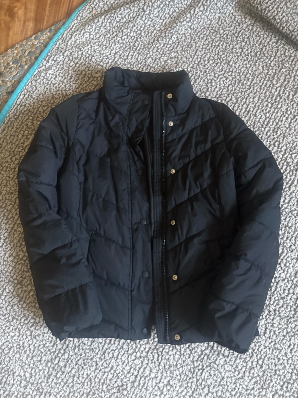 GAP Women’s Black Quilted Puffer Jacket